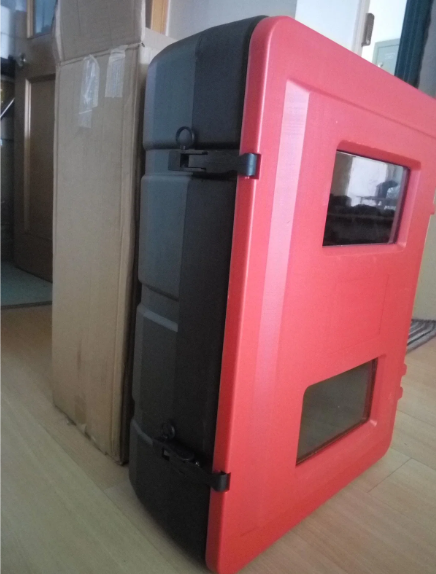 Caixa de extintor de plástico vermelho para extintor duplo, tamanho 715x540x270mm