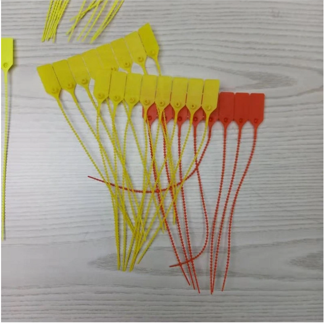 Acessórios para extintores automáticos de emergência